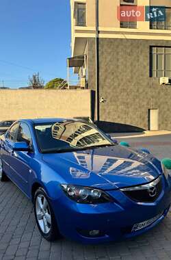 Седан Mazda 3 2004 в 