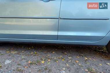 Седан Mazda 3 2006 в 