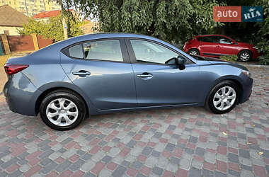 Седан Mazda 3 2015 в 