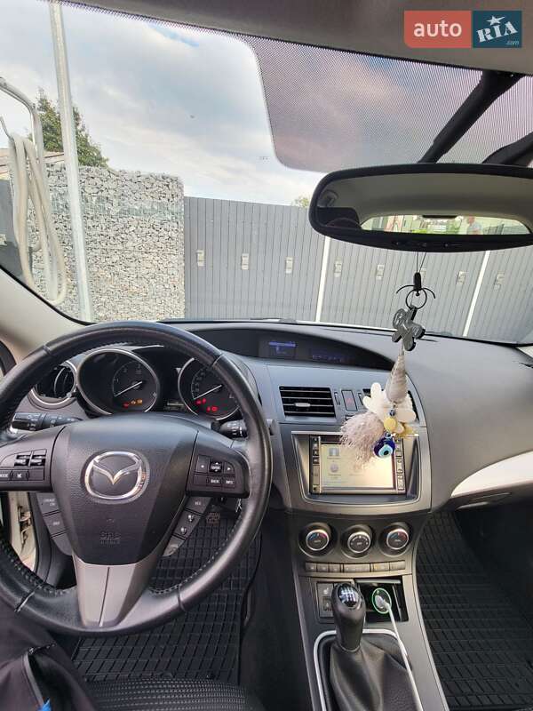 Хетчбек Mazda 3 2011 в Самборі