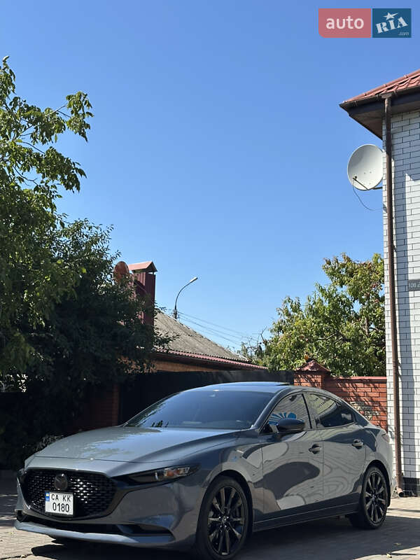 Седан Mazda 3 2022 в Черкассах