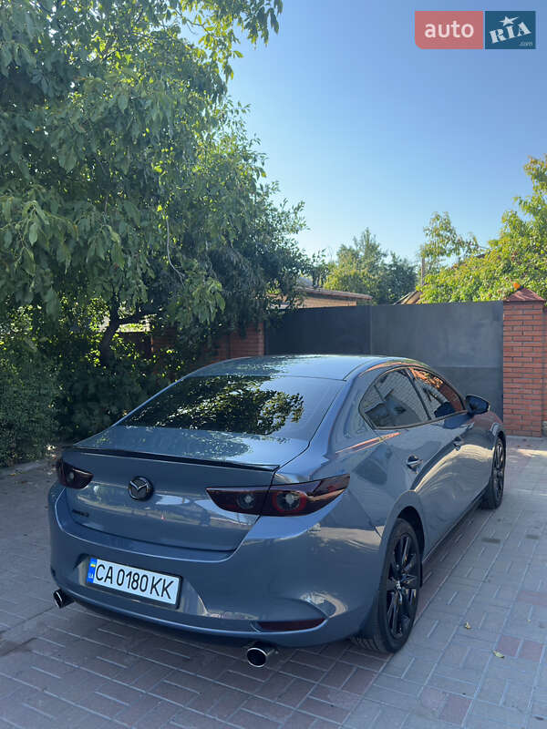 Седан Mazda 3 2022 в Черкассах