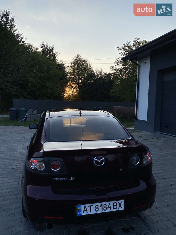 Седан Mazda 3 2006 в Богородчанах