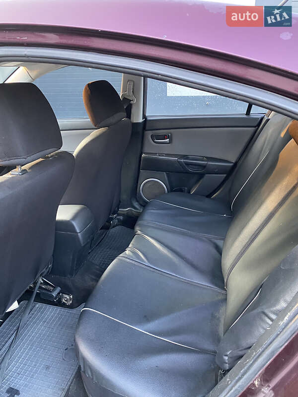 Седан Mazda 3 2006 в Богородчанах