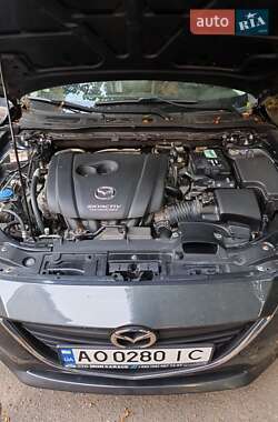 Седан Mazda 3 2014 в 