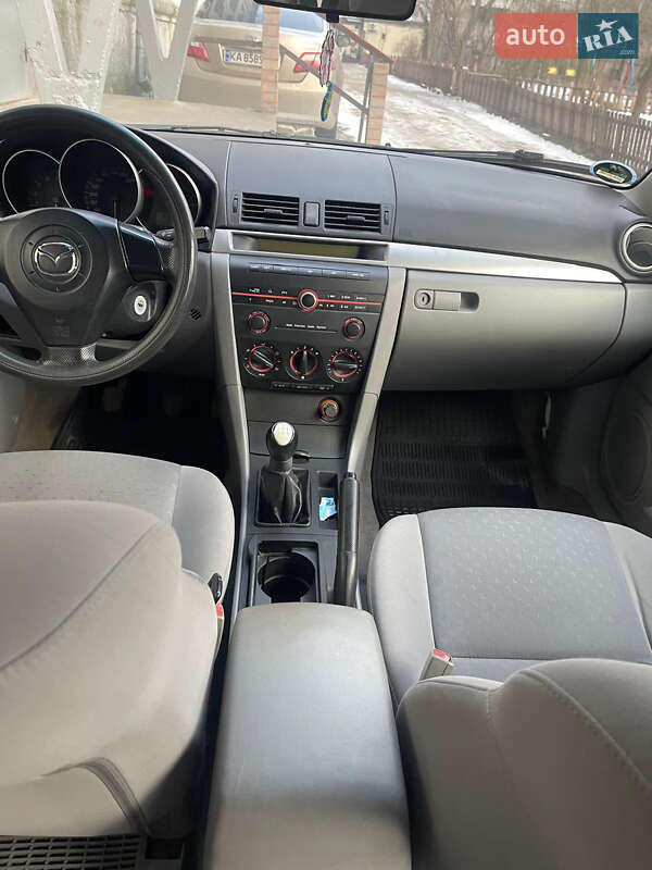 Хэтчбек Mazda 3 2005 в Житомире