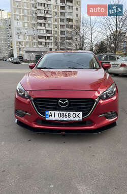 Седан Mazda 3 2016 в 