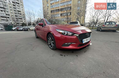 Седан Mazda 3 2016 в 