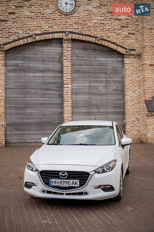 Хетчбек Mazda 3 2017 в Одесі фото 2 Хетчбек Mazda 3 2017 в Одесі