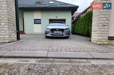 Mazda 3 2018
