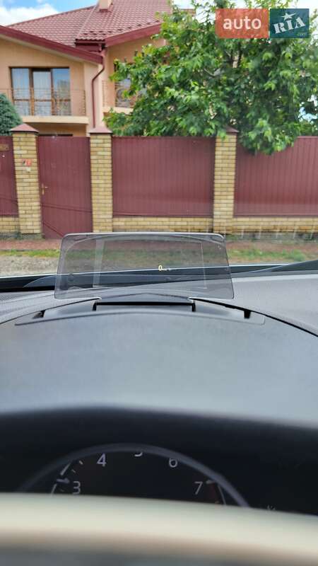 Седан Mazda 3 2018 в Львові