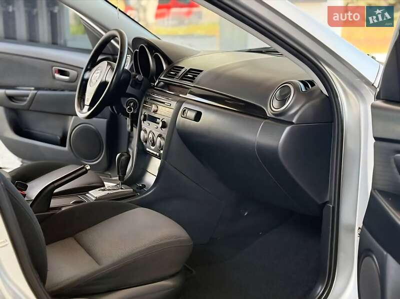 Седан Mazda 3 2007 в Дніпрі