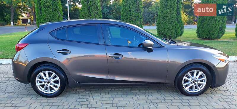 Хетчбек Mazda 3 2016 в Одесі