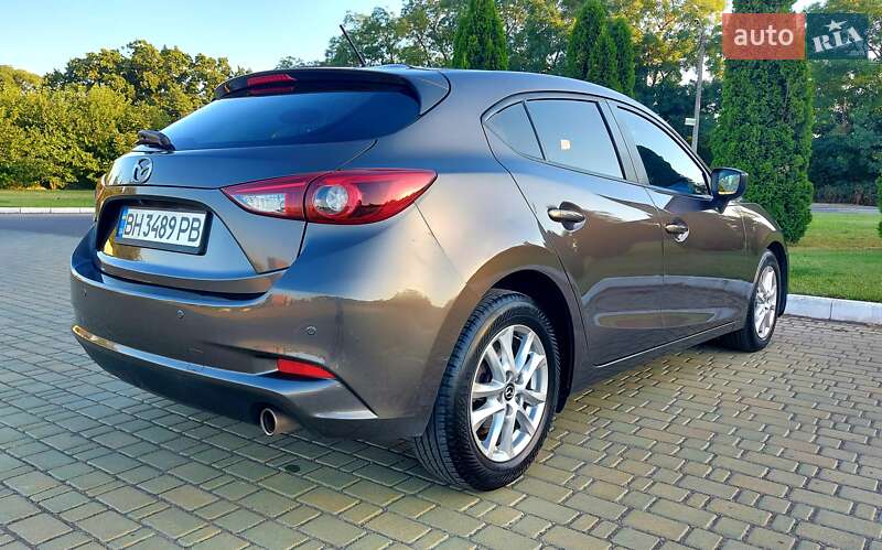Хетчбек Mazda 3 2016 в Одесі