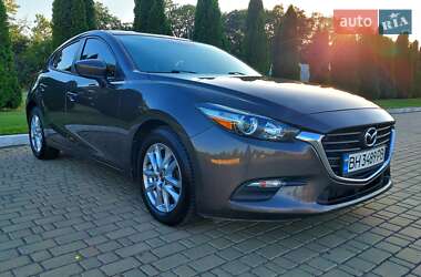Хэтчбек Mazda 3 2016 в 