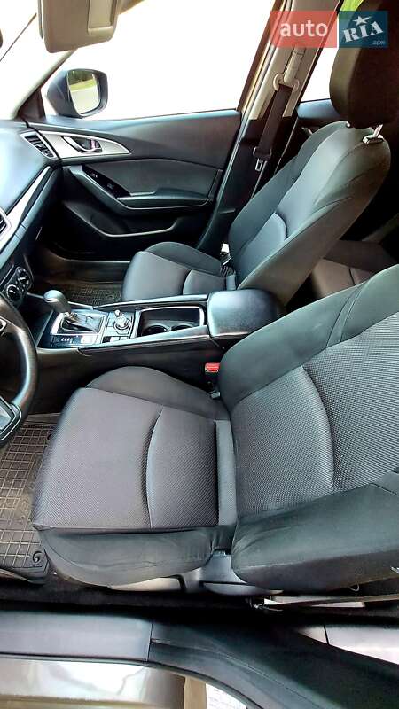 Хетчбек Mazda 3 2016 в Одесі