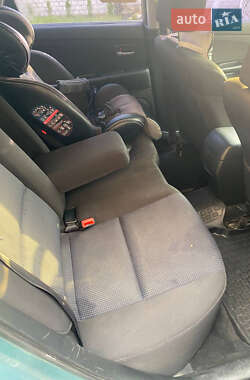 Хэтчбек Mazda 3 2004 в 