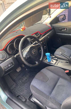 Хэтчбек Mazda 3 2004 в 