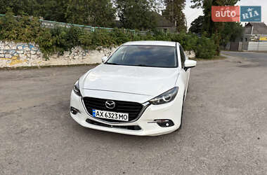 Седан Mazda 3 2017 в Новій Водолагі
