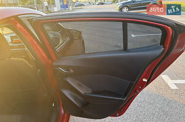 Седан Mazda 3 2015 в 