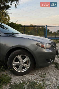 Седан Mazda 3 2005 в 