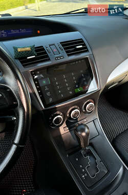 Седан Mazda 3 2011 в 