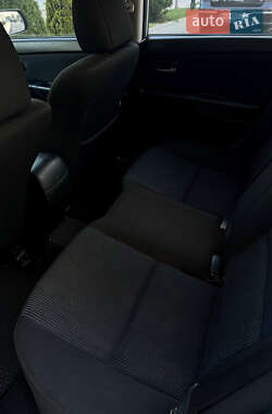 Седан Mazda 3 2006 в 