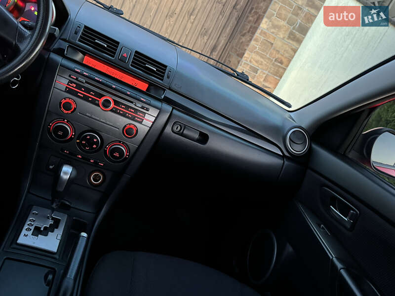 Седан Mazda 3 2007 в Ужгороде