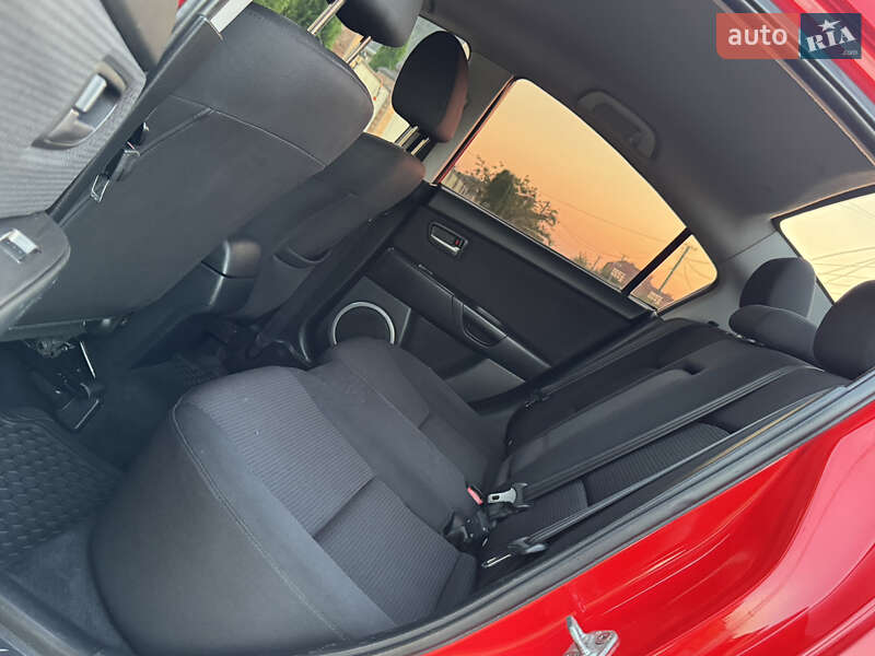 Седан Mazda 3 2007 в Ужгороде