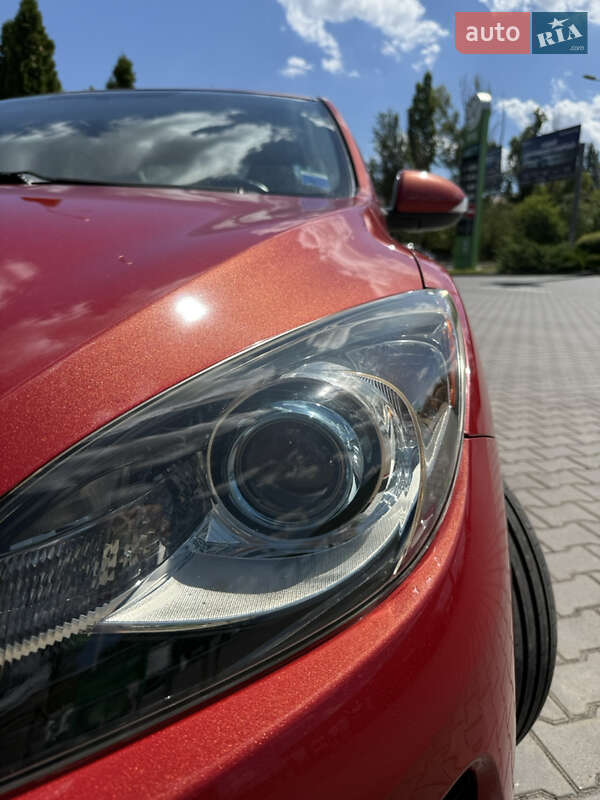 Седан Mazda 3 2013 в Одессе