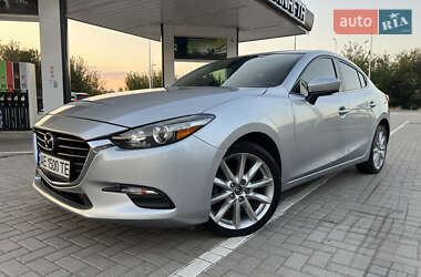 Седан Mazda 3 2016 в Дніпрі