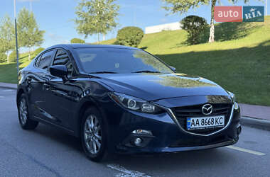 Седан Mazda 3 2015 в Києві