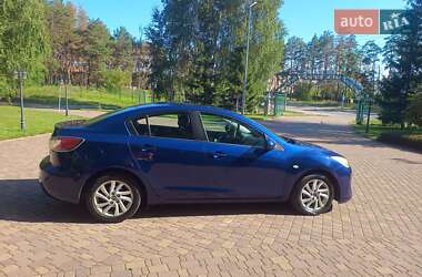 Седан Mazda 3 2013 в 