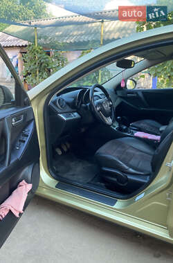Седан Mazda 3 2009 в 