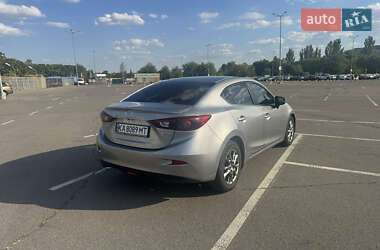 Седан Mazda 3 2016 в 