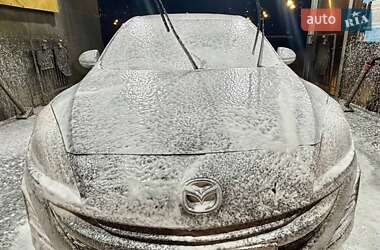 Седан Mazda 3 2011 в 