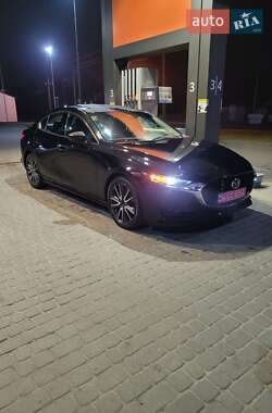 Седан Mazda 3 2019 в Львові
