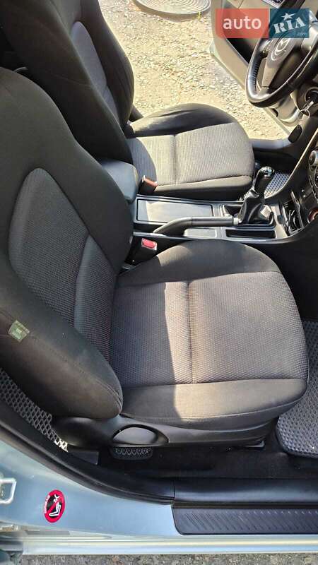 Седан Mazda 3 2007 в Киеве