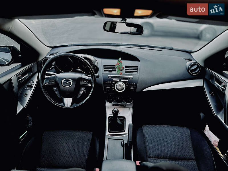 Хэтчбек Mazda 3 2010 в Харькове