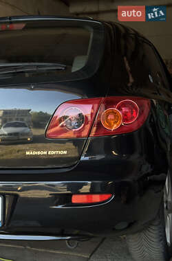 Хетчбек Mazda 3 2005 в 