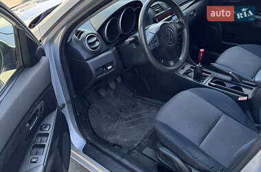 Седан Mazda 3 2005 в 