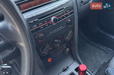 Седан Mazda 3 2005 в 