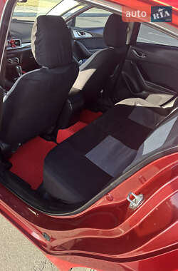 Хэтчбек Mazda 3 2017 в 