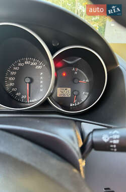 Седан Mazda 3 2006 в 