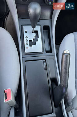 Седан Mazda 3 2006 в 