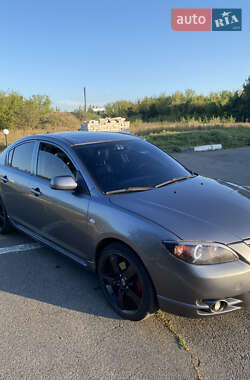 Седан Mazda 3 2004 в 