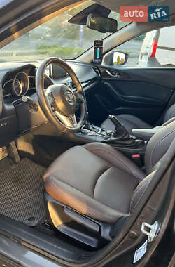 Хэтчбек Mazda 3 2014 в 