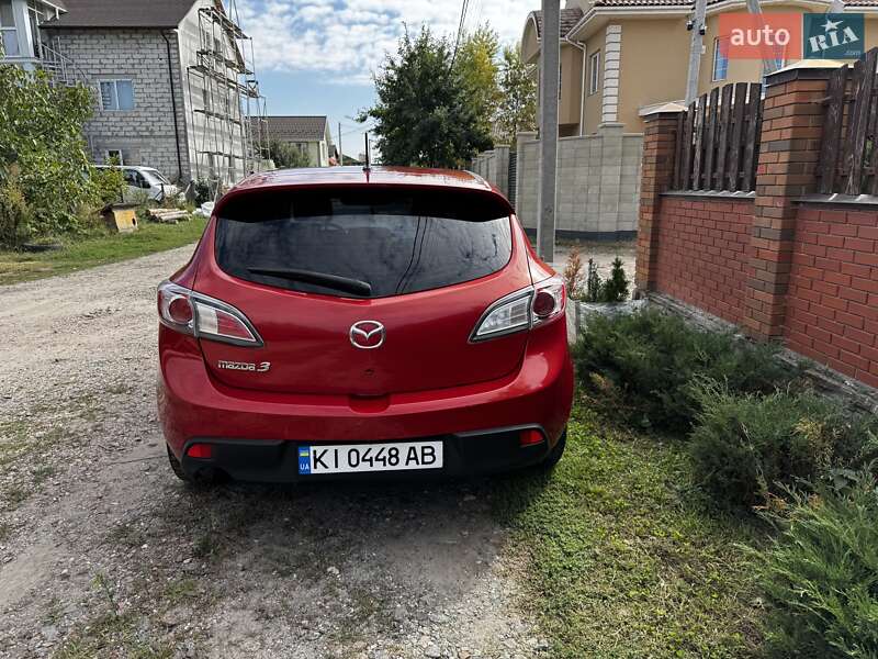 Хэтчбек Mazda 3 2011 в Киеве