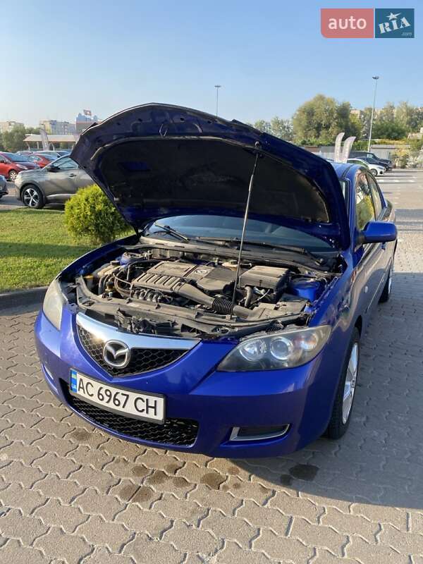Седан Mazda 3 2008 в Львове