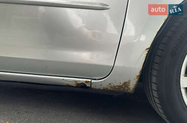 Седан Mazda 3 2006 в 